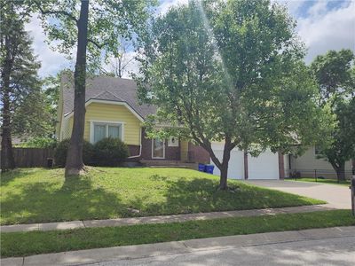 7302 Earnshaw St, Shawnee, KS, 66216