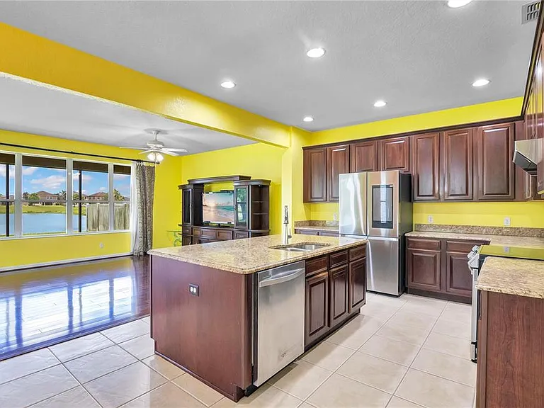 7325 Derexa Dr — Photo 9