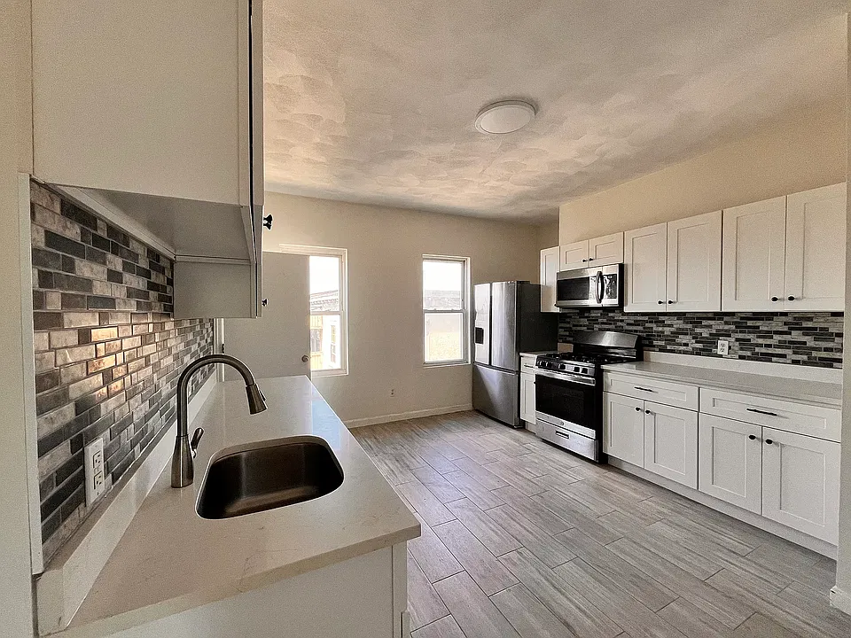 508 Broadway #1