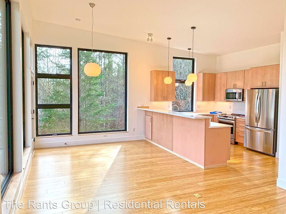 1st image of 7127 Maplewood Ct SW