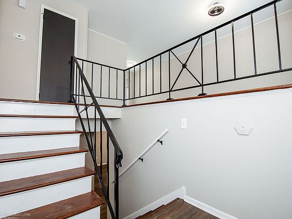 2nd image of 183 N Randolph Ave