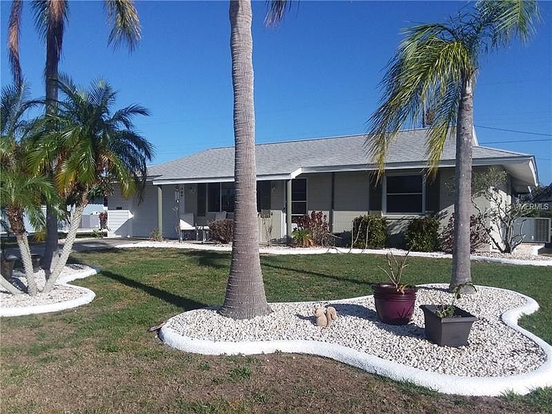 1st image of 709 Desert Hills Way