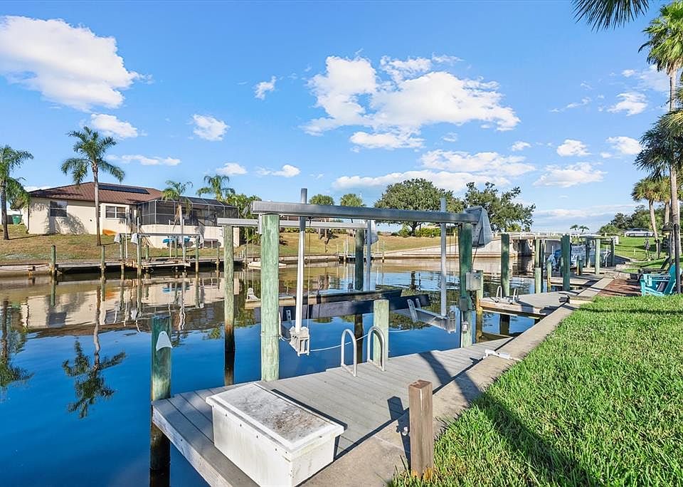 1st image of 367 ENGLEWOOD ISLES PARKWAY #4