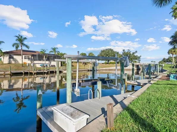 367 Englewood Isles Pkwy #4, Englewood, FL 34223