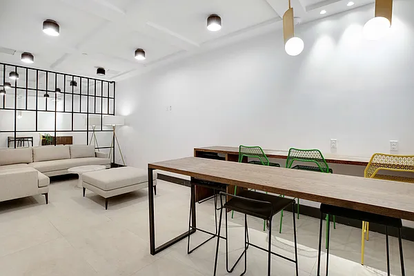 Rented by EXR | media 57