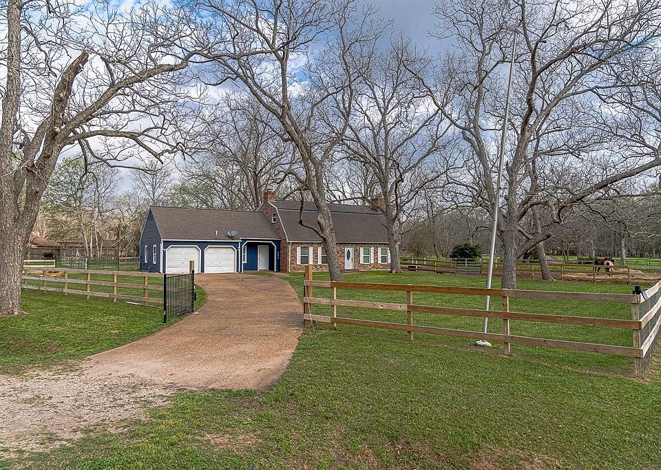 1st image of 605 Fort Bend Drive
