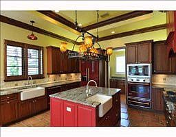 2nd image of 904 Pomelo Ave