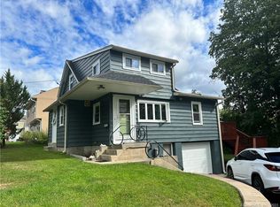 3 Mill Ln, Waterford, CT 06385