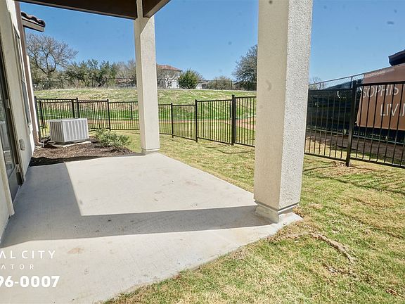 Patio:Private Yard