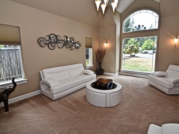 5th image of 2606 16th Avenue Ct SW