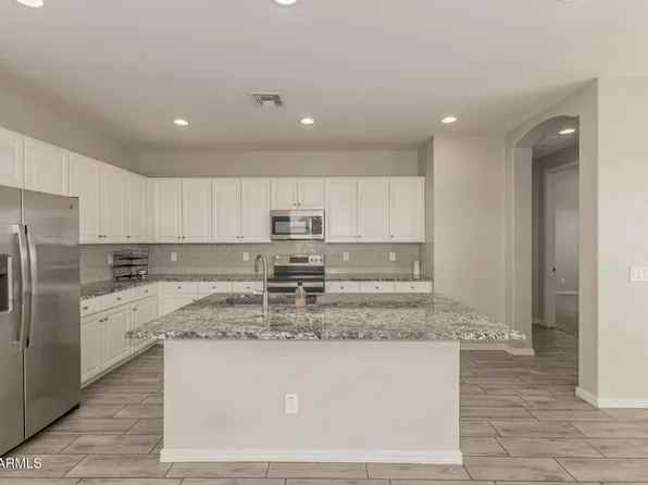 2885 W LYMAN Drive, Queen Creek, AZ 85144