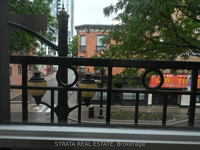 199 King St E #1 — Photo 24