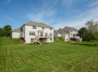 3056 Eagle Valley Dr, Woodbury, MN 55129