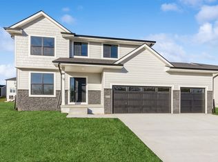 925 Harrington Way, Waukee, IA 50263