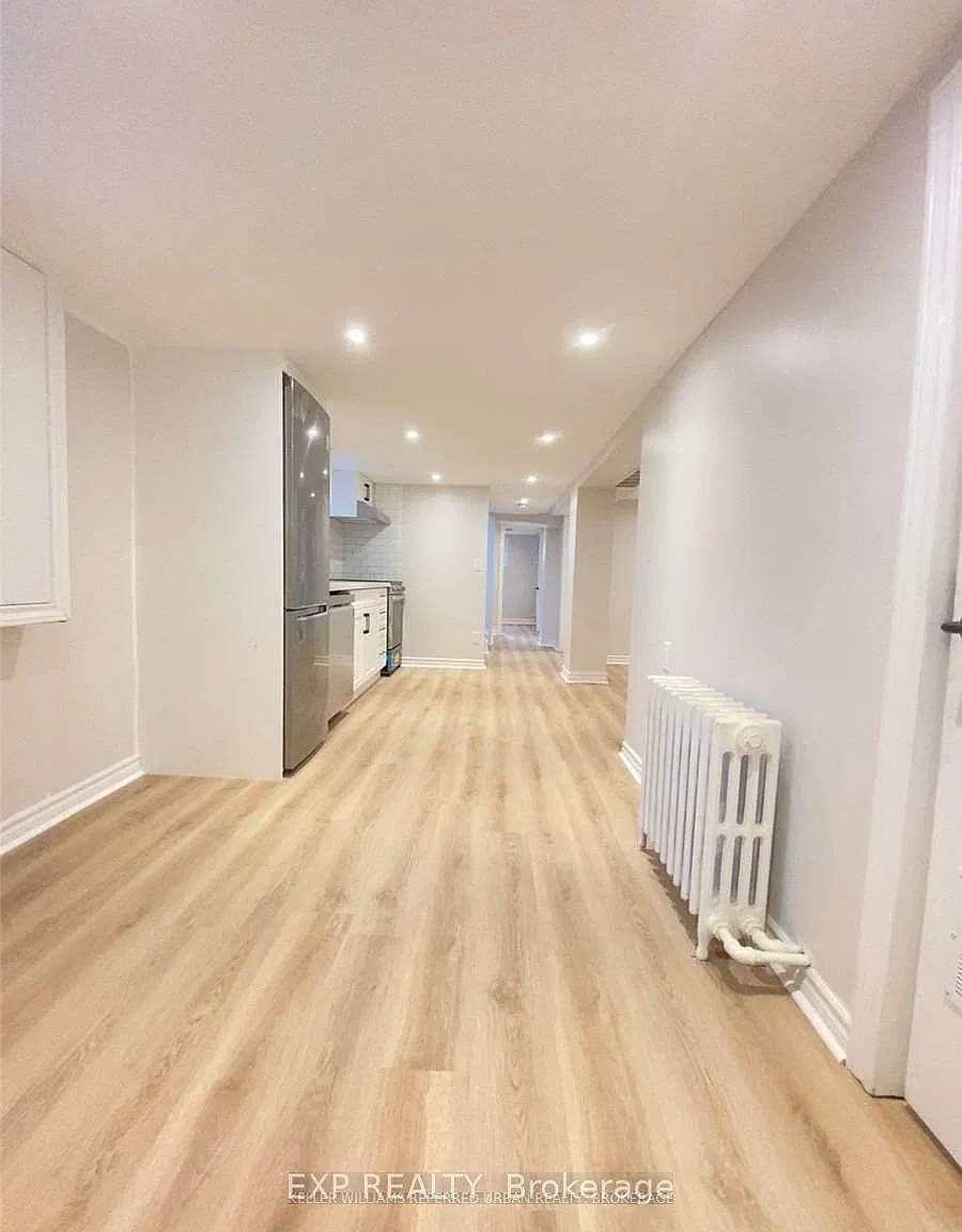 3 bed, $1,850 — Photo 1