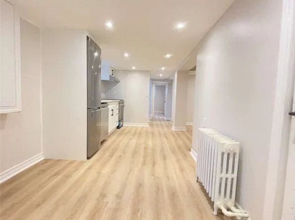 27 Snider Ave, Toronto, ON M6E 4R8