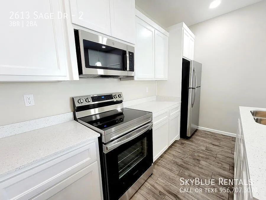 "Spacious 3-Bed, 2-Bath Oasis at 2613 Sage Dr, Weslaco - Your Perfect Home Awaits!" — Photo 2