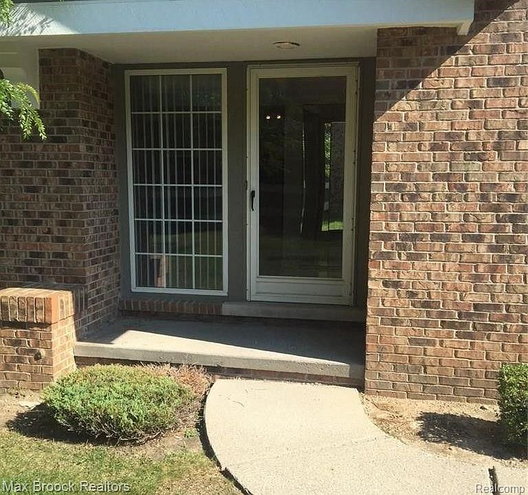 1st image of 6650 Hearthside Ct