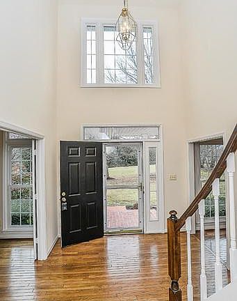 4th image of 4756 Holly Ave