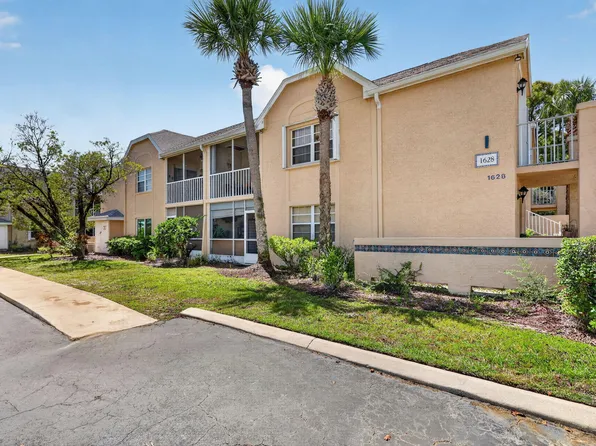 1628 SE Green Acres Cir, Pt Saint Lucie, FL