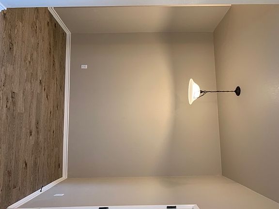 4th image of 705 Sladecek Dr #A