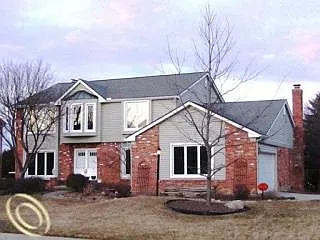 17690 Farmcrest Ln photo 1