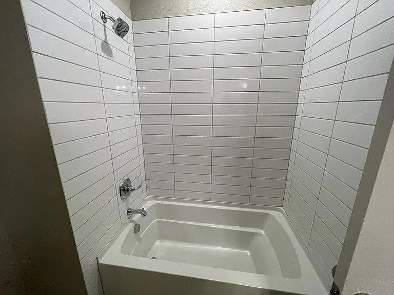 926 Schlagel St #5 — Photo 14