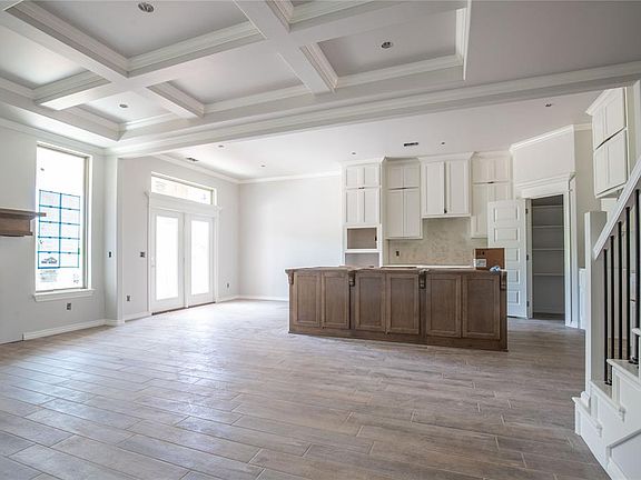 3rd image of 16313 Villa Valeria Way