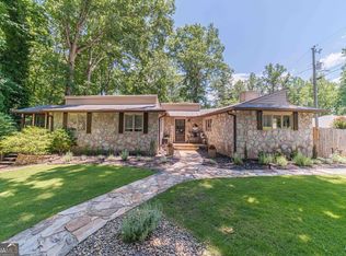 45 Lake Point Dr, Dawsonville, GA 30534