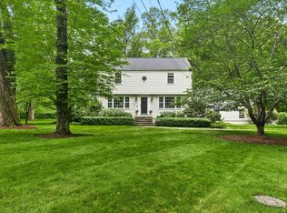 1111 Merwins Ln, Fairfield, CT 06824