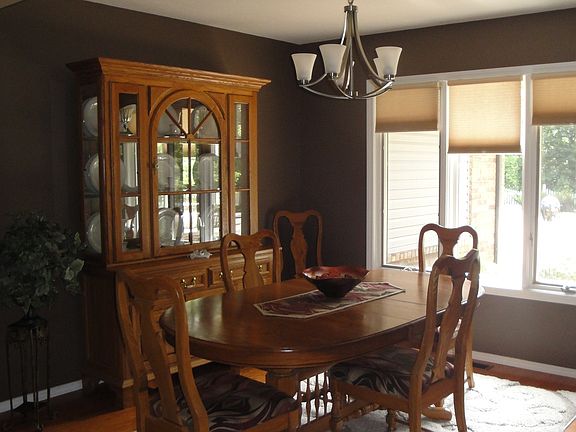 5th image of 18 Monikie Dr