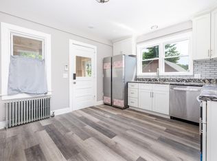 81 Main St, Broad Brook, CT 06016