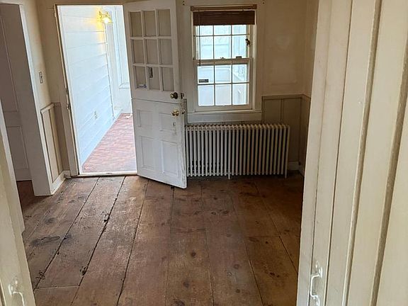 3rd image of 8026 Rider Ave