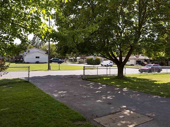3rd image of 14519 E 8th Ave
