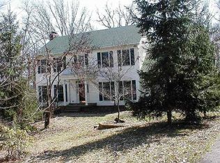 4705 Grand Dell Dr, Crestwood, KY 40014
