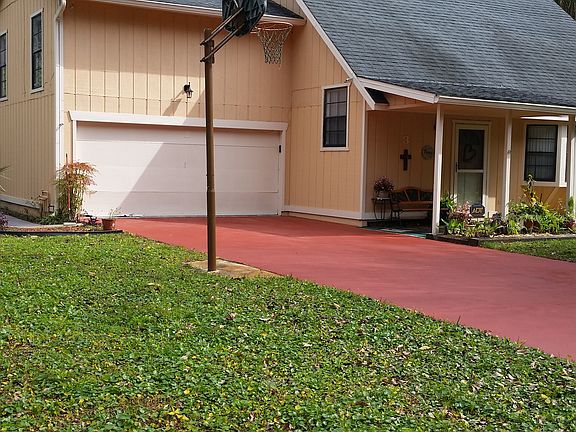 2nd image of 3 Woodgate Ct