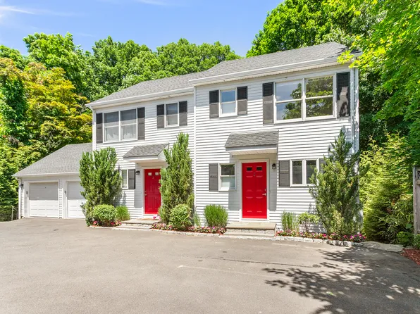36 Decatur St APT 1, Cos Cob, CT 06807