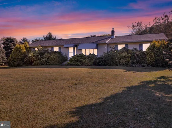 347 Hard Hill Rd, Hamburg, PA 19526