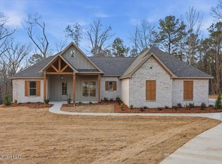 922 Mullican Rd, Florence, MS 39073