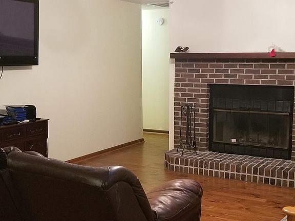 5th image of 4338 Clove St