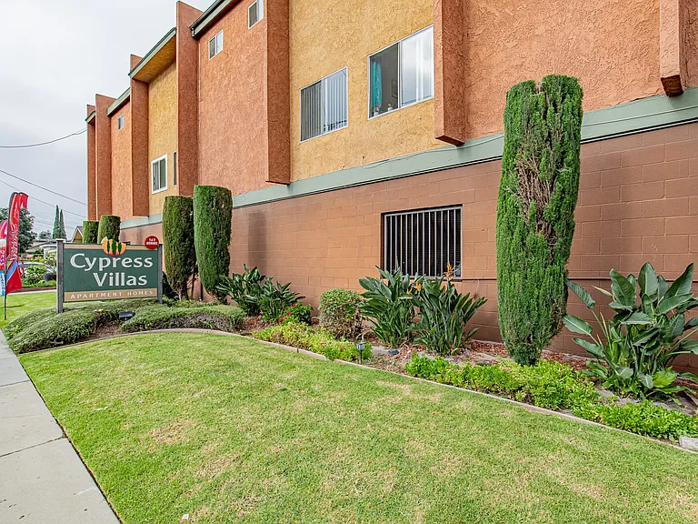 21729 Verne Ave #6 — Photo 18