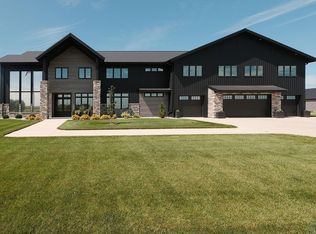 4187 Jackson Ave, Orange City, IA 51041