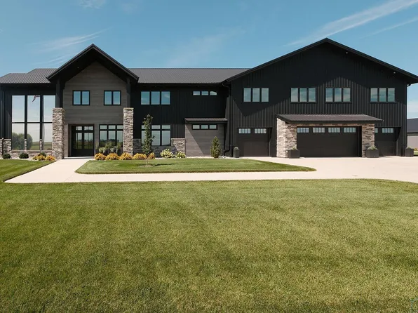 4187 Jackson Ave, Orange City, IA 51041