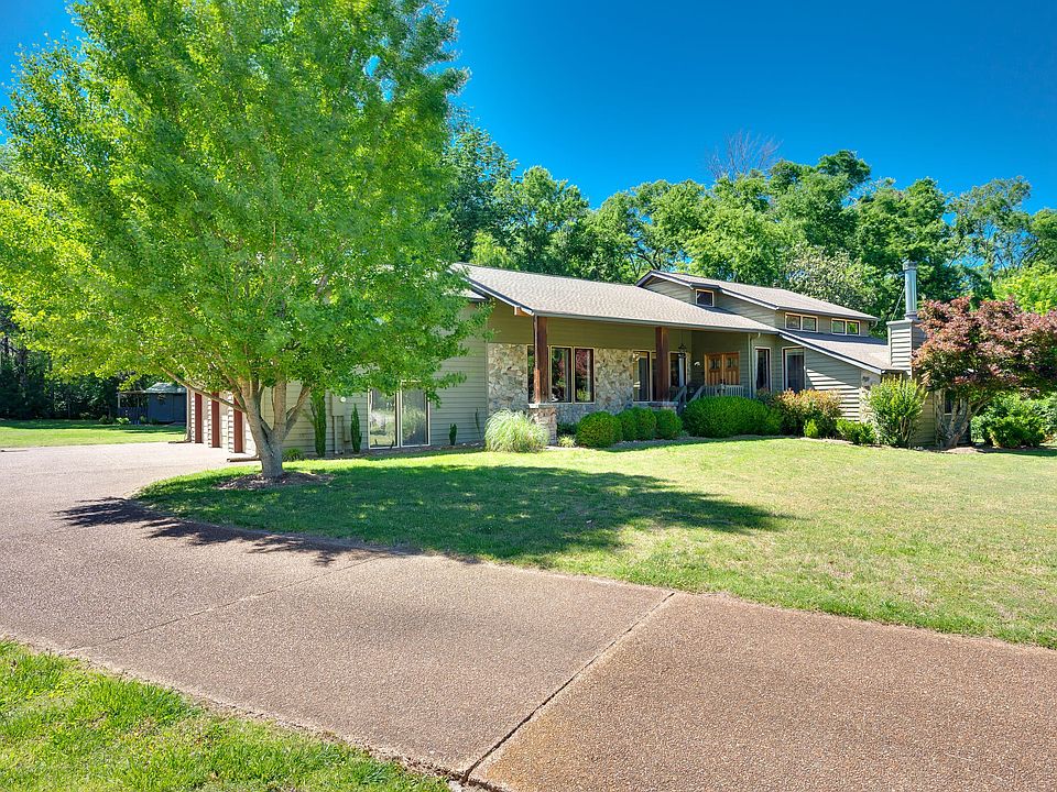 1st image of 6106 Martingale Ln