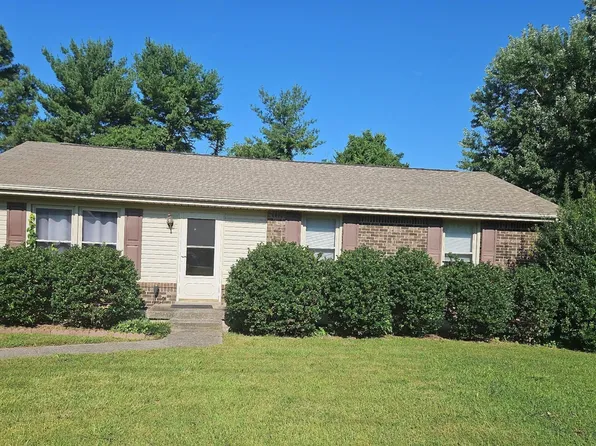 3104 Spring Creek Ct, Clarksville, TN 37040