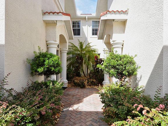 2nd image of 133 Bella Vista Ter Unit C