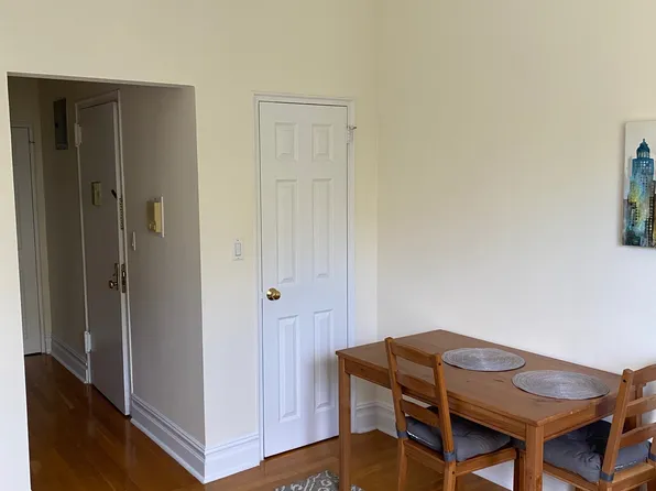 660 Riverside Drive 5A image 4 of 5