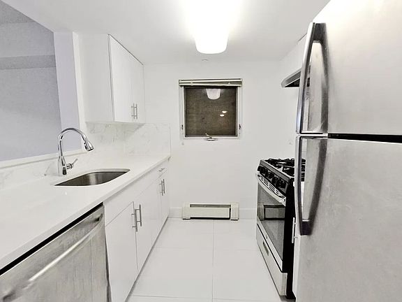 2nd image of 15 W 116th St #2A