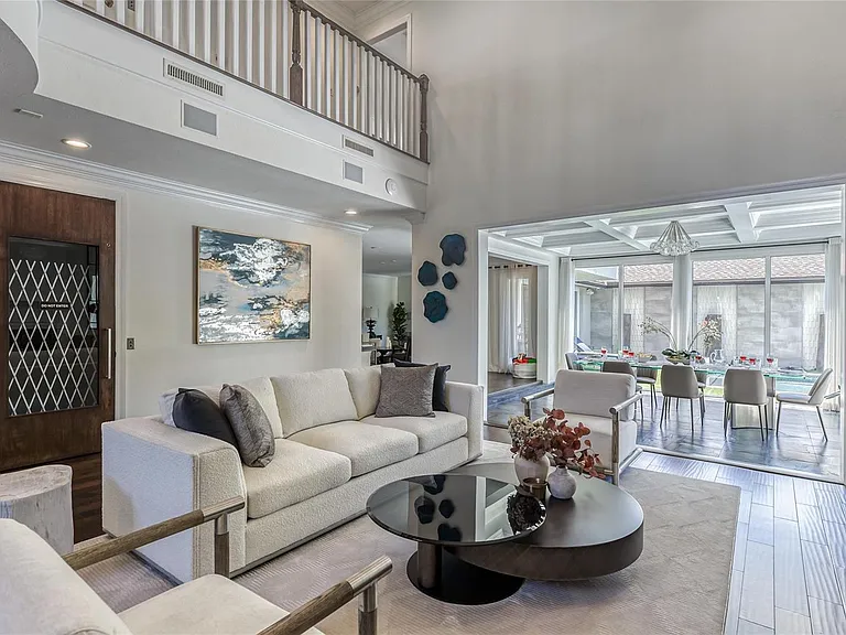524 Poinciana Dr — Photo 22