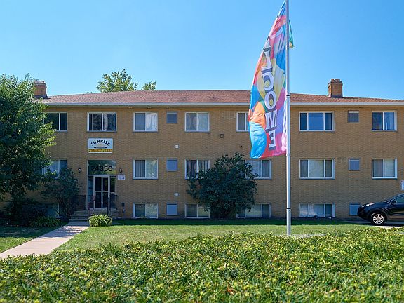 4th image of 24350 Lakeshore Blvd #201